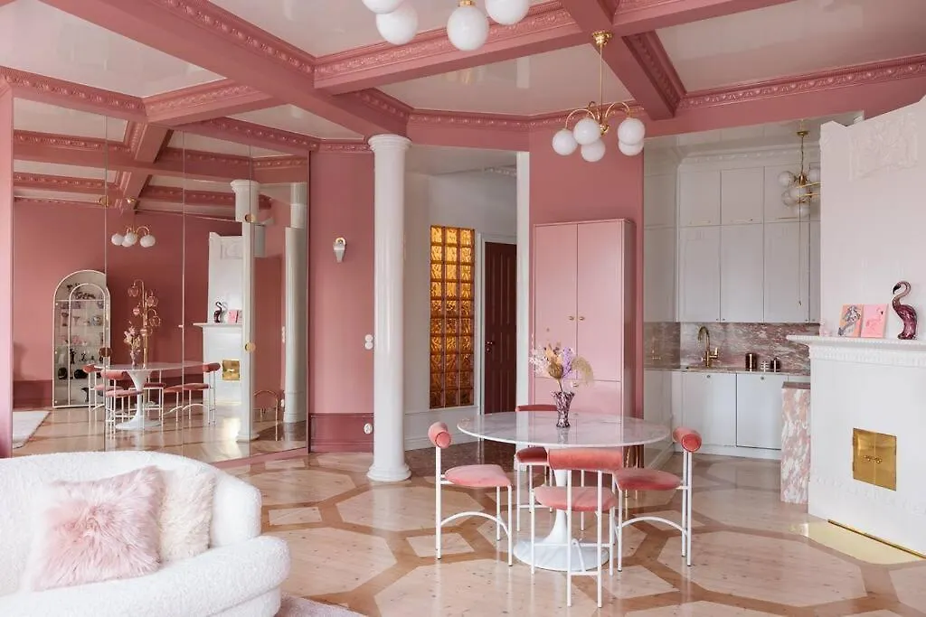 Luxury Pink Suite, Autohalli Helsínquia Apartamento